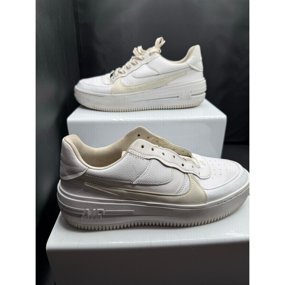 Authentic Nike Air Force 1 Low Cut Sneakers - White - Size 10M